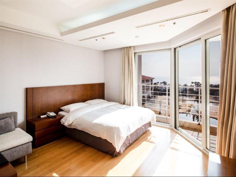 Sono Calm Jeju Hotel Seogwipo Exterior foto