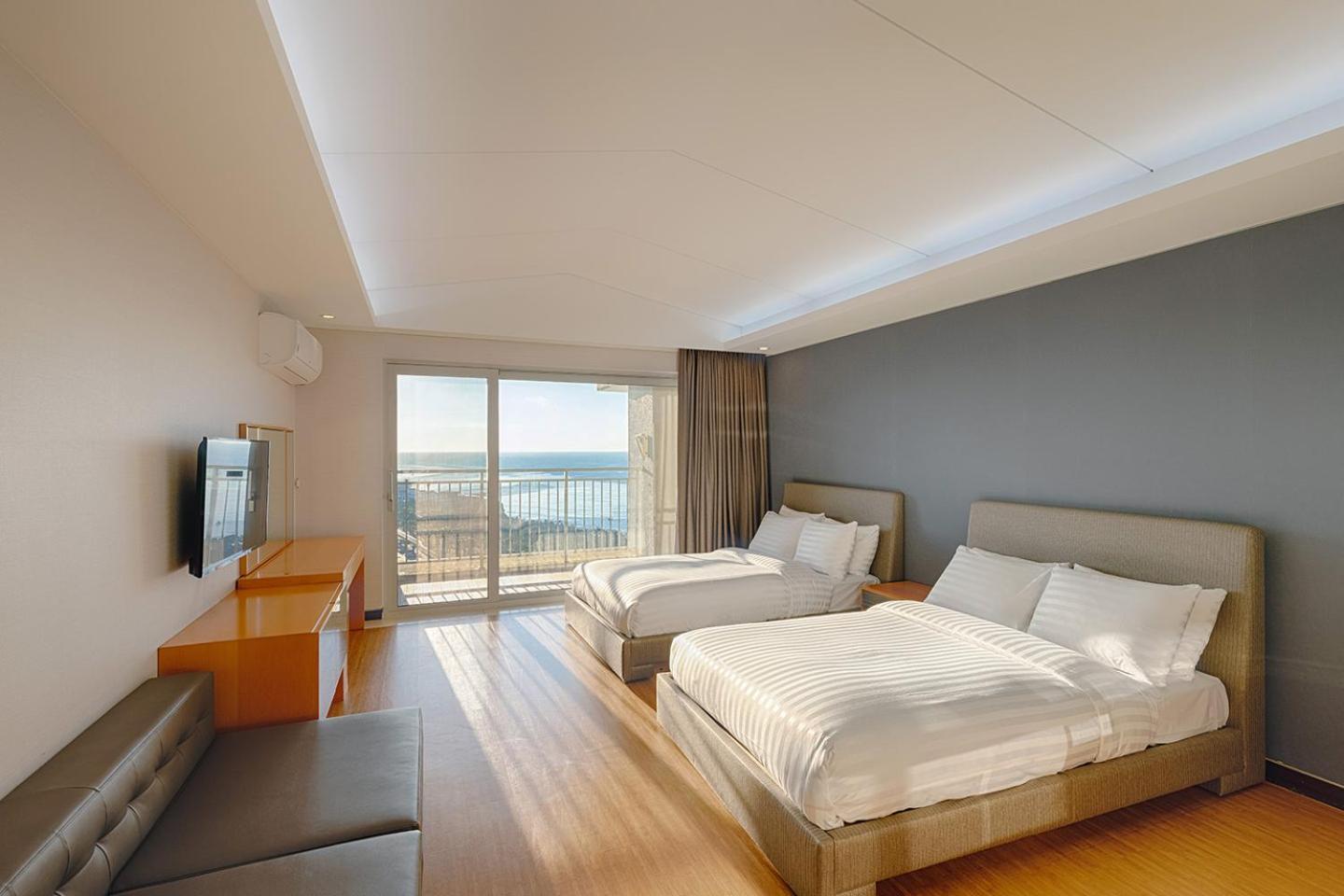 Sono Calm Jeju Hotel Seogwipo Exterior foto